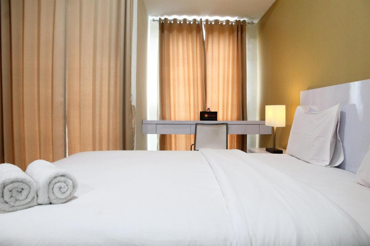 Comfortable Studio Apartment Grand Dhika City By Travelio Бекаси Экстерьер фото