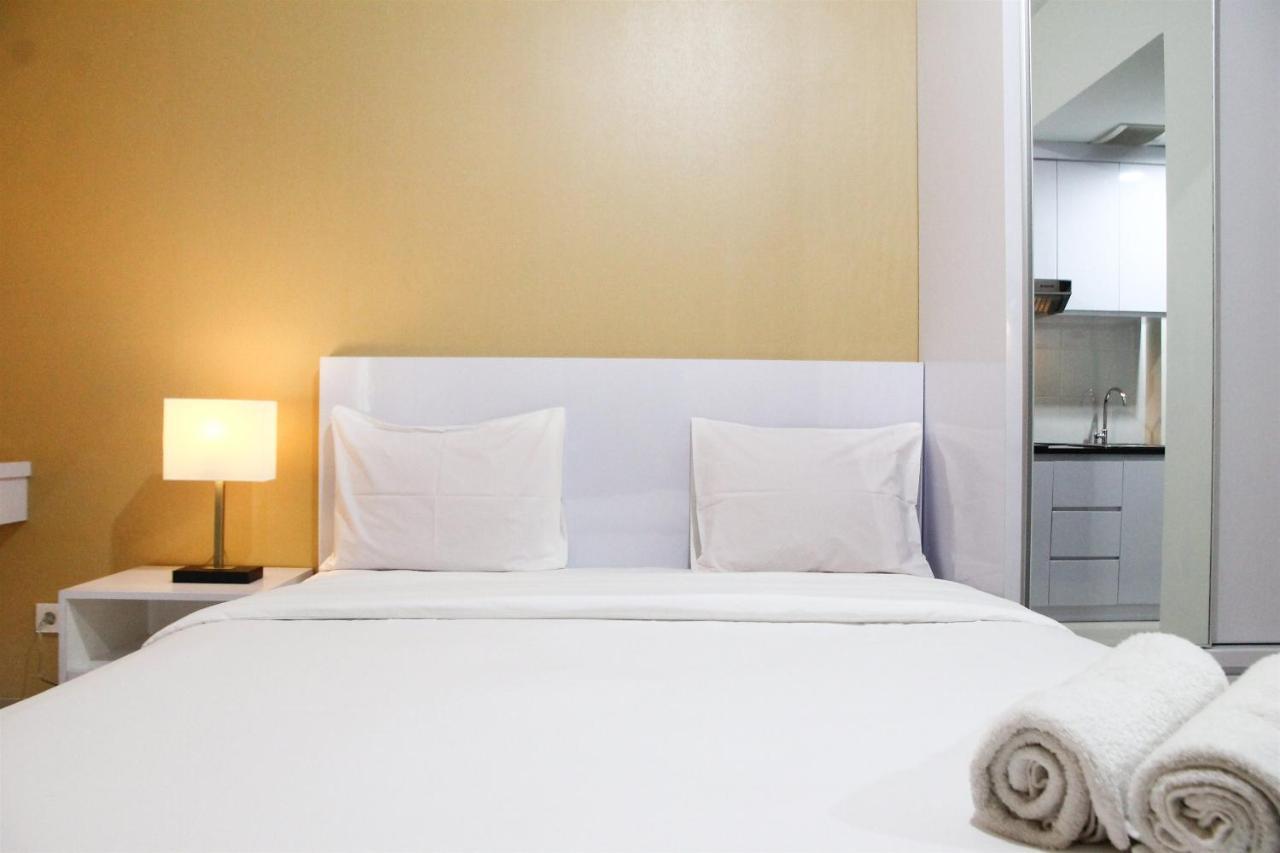 Comfortable Studio Apartment Grand Dhika City By Travelio Бекаси Экстерьер фото